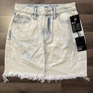 PAIGE Jamine Misty Cloud Raw-Cut Hem Denim Skirt Acid Wash Size 27